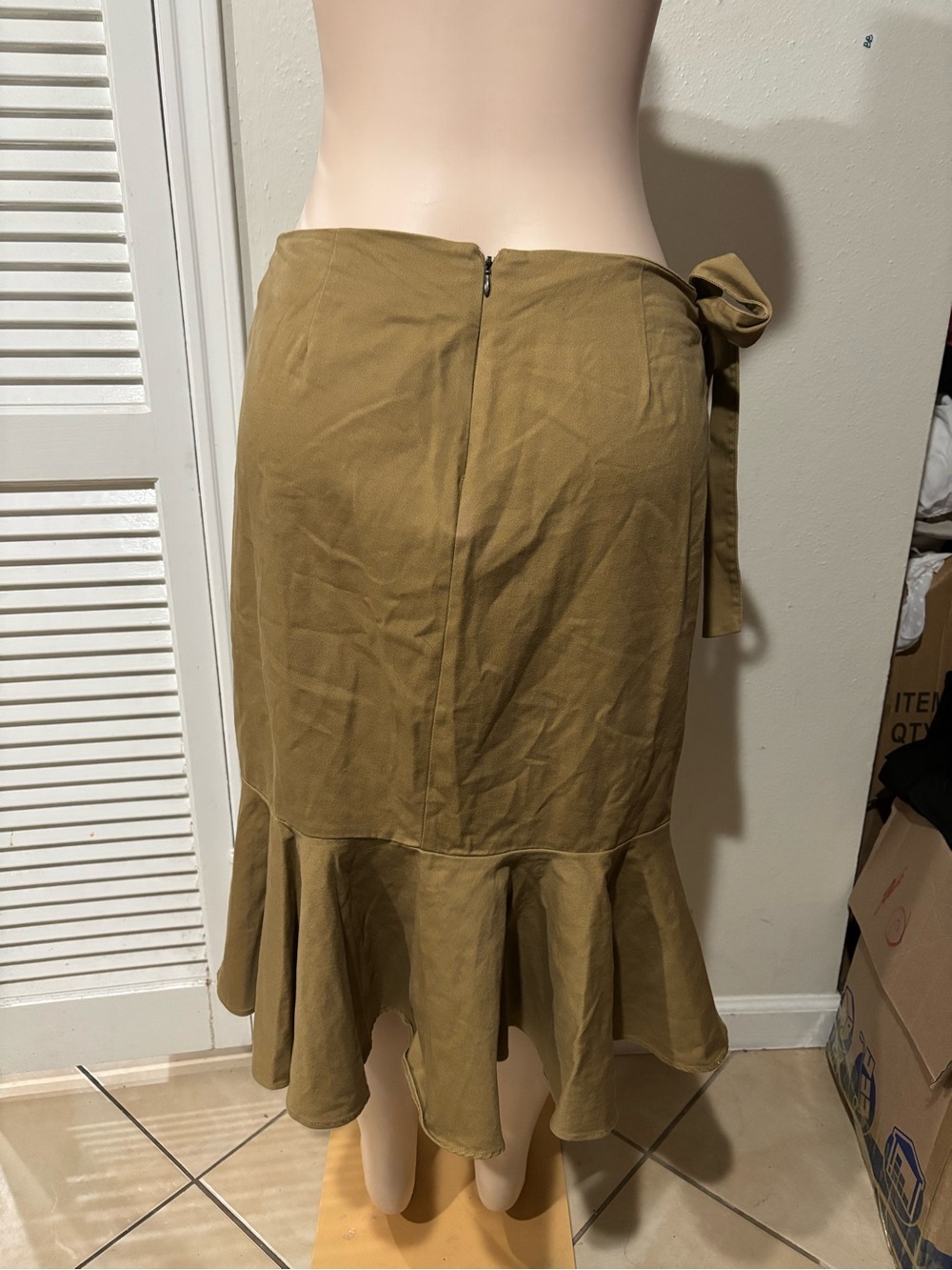Who What Wear Olive Tie-Waist Ruffle Midi Skirt - Picture 5 of 7